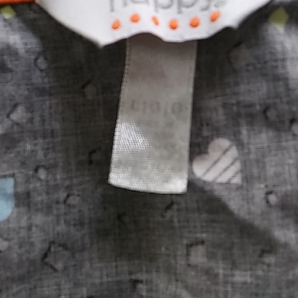 2 Large and 1 Medium Scrub tops. 3 for $50 - Picture 5 of 7